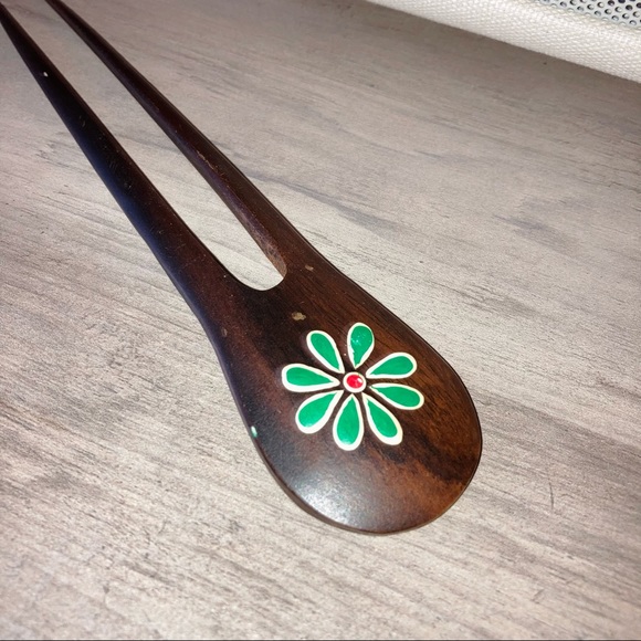 Hand painted hairpin - Picture 2 of 2